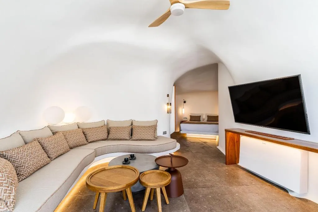 Room, Victoria Caves, Santorini