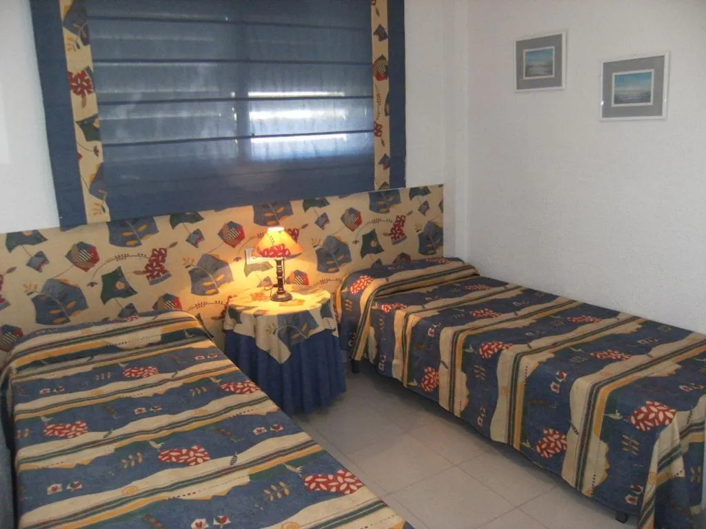 APARTMENT POOL VIEW TWO BEDROOMS Room, Illa Mar d'Or, Costa Brava