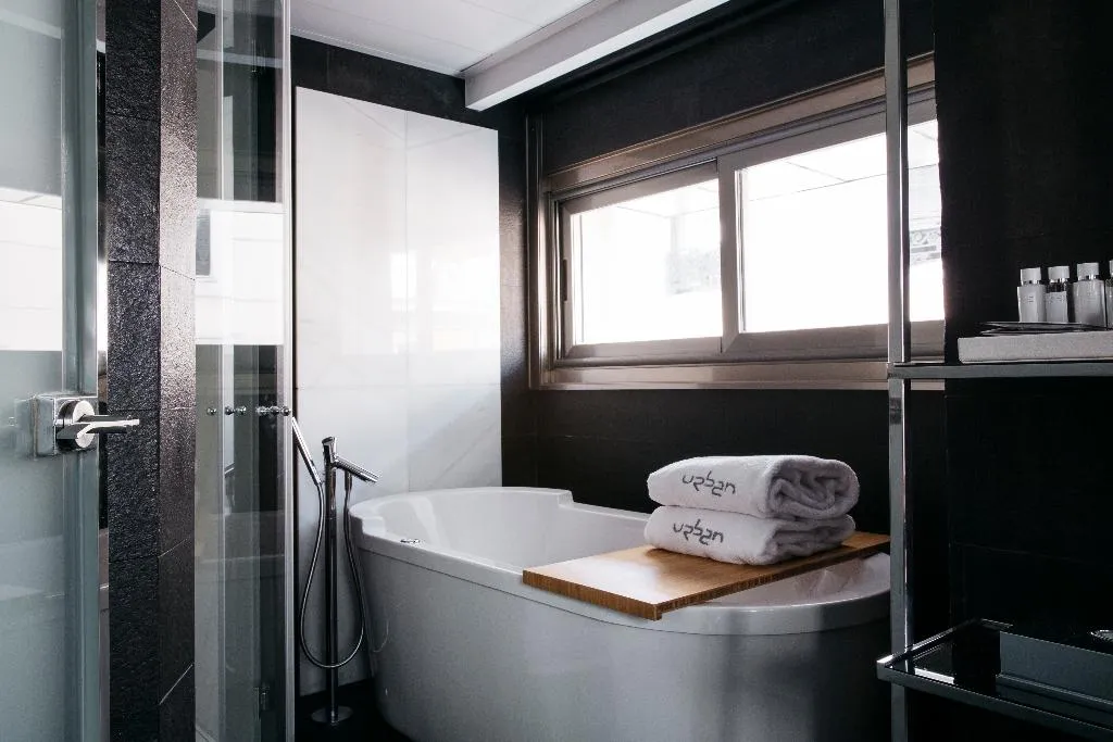 SUITE STANDARD Room, Urban, Madrid
