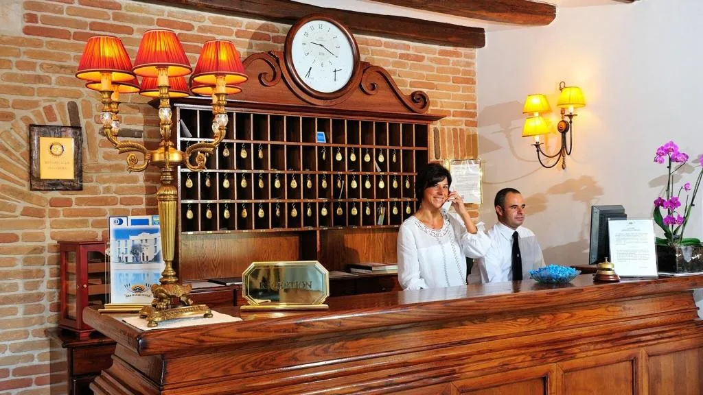Lobby, Arbatasar, Cagliari