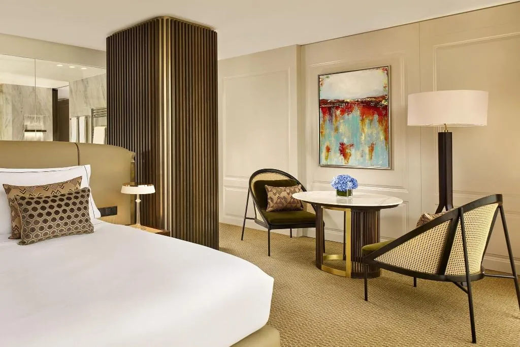 Room, Penha Longa, Lisbon