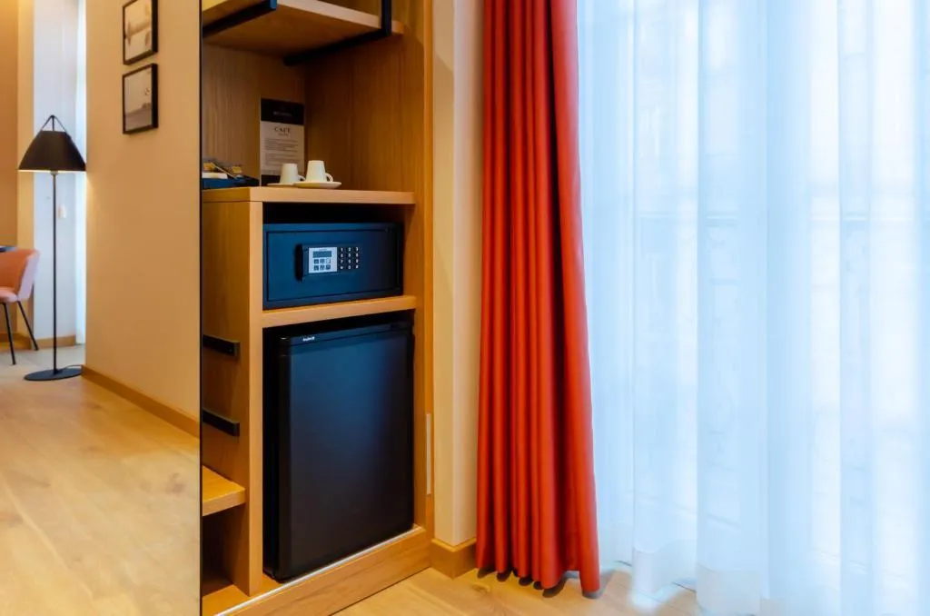 Double or Twin STANDARD Room, Rossio Plaza Hotel, Lisbon