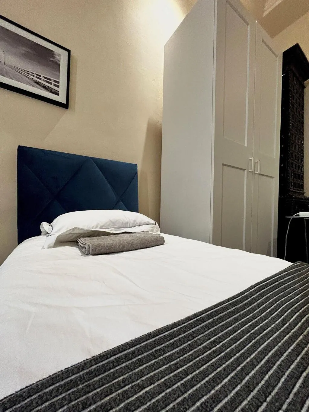 Room, AMEN Aparthotel Curie 8, Krakow