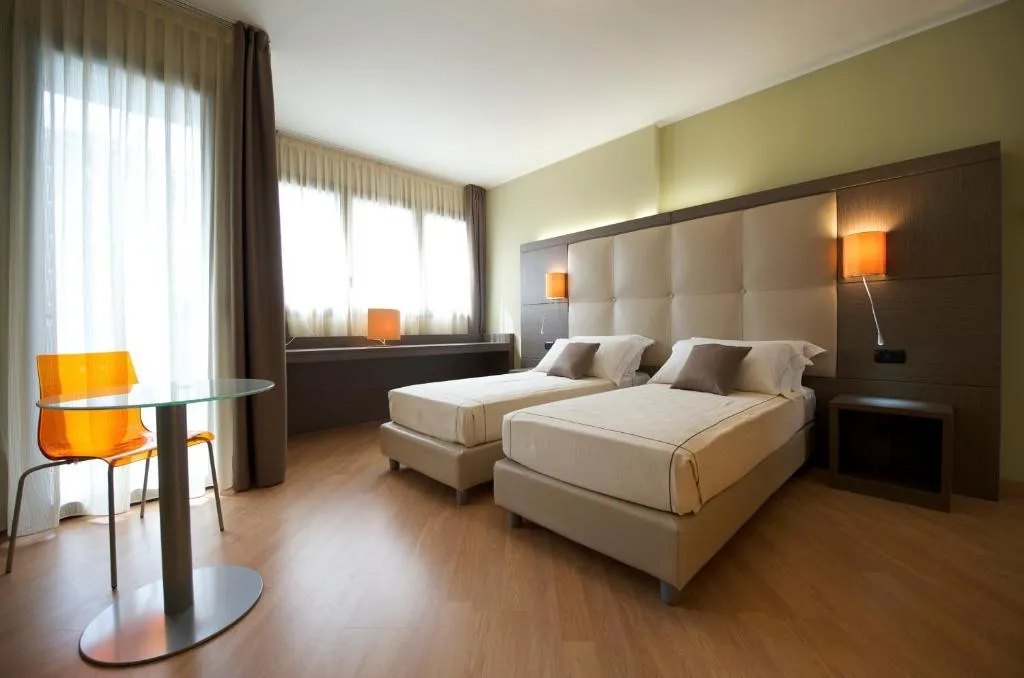 DOUBLE SINGLE USE SUPERIOR Room, Acca Palace, Milan