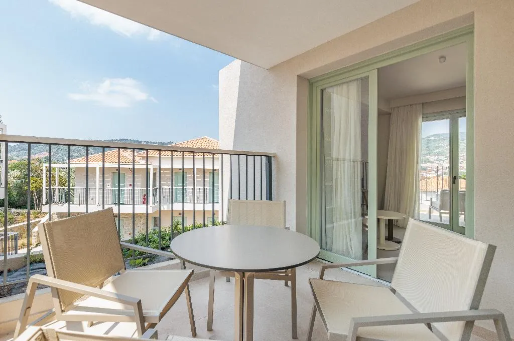 JUNIOR SUITE DELUXE SEA VIEW Room, Minnŏ Boutique Hotel & Spa, Skiathos