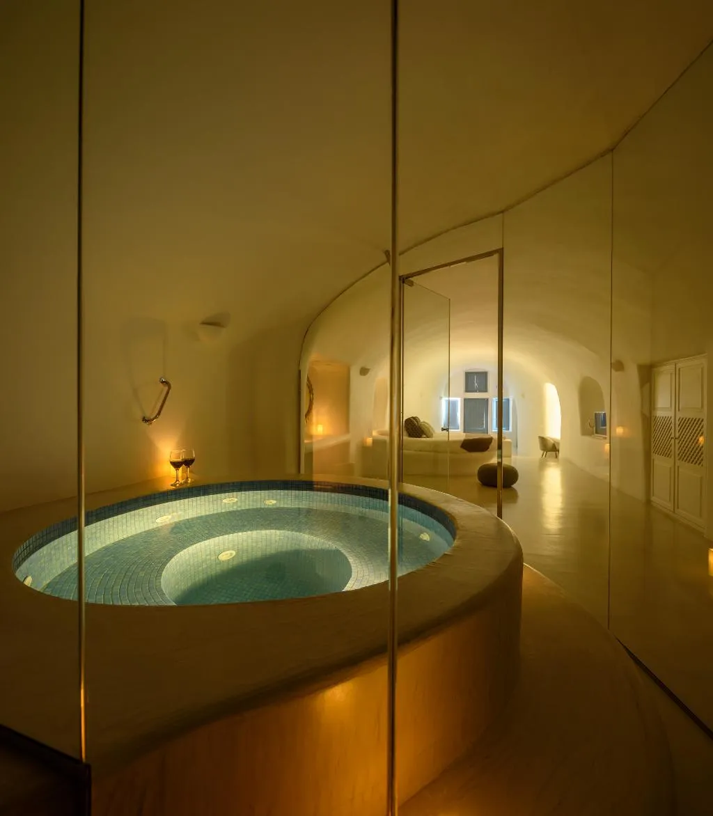 SUITE DELUXE Room, Pegasus Suites & Spa, Santorini