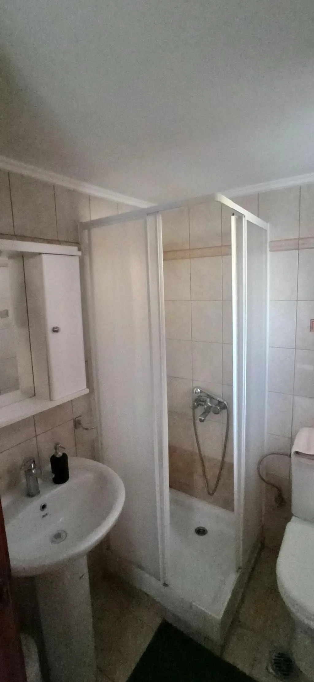 Room, Windy Place, Crete