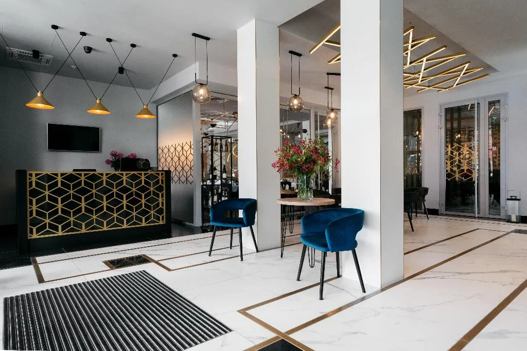 Lobby, Apis, Krakow