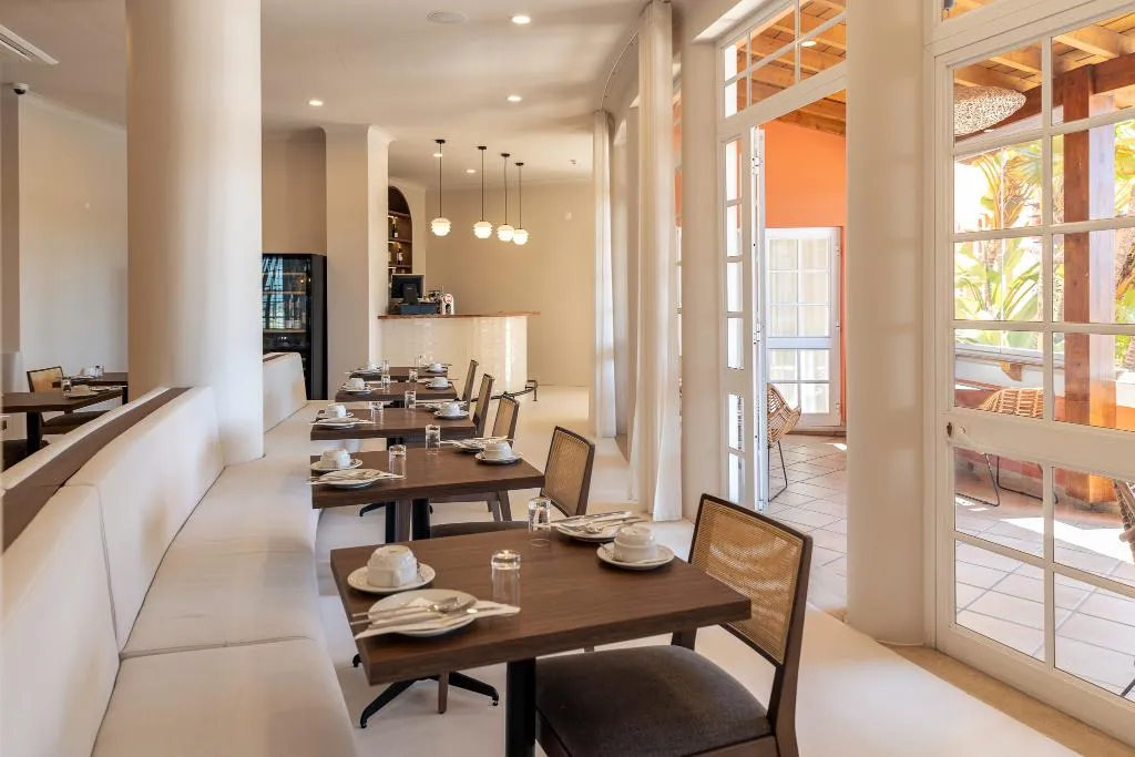 Restaurant, Belavista da Luz, Algarve