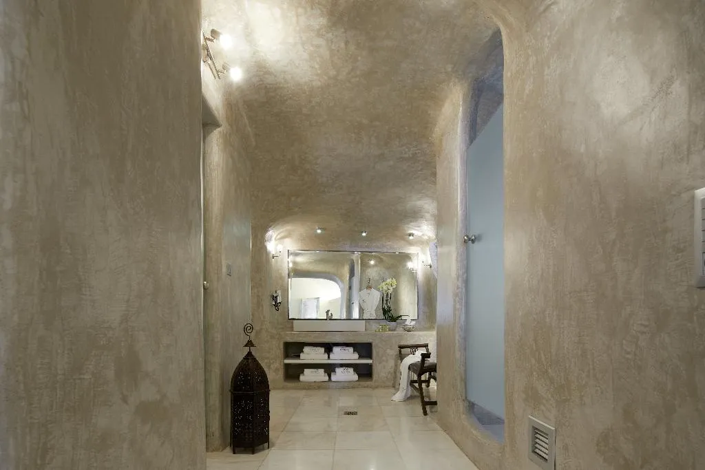 SUITE HONEYMOON Room, Iliovasilema Hotel & Suites, Santorini