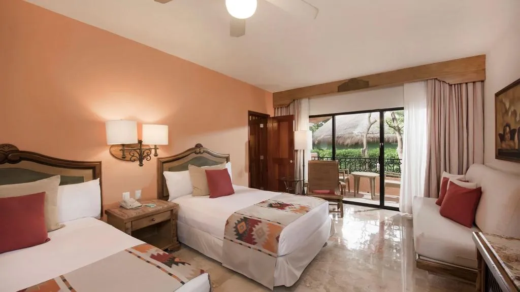 FAMILY ROOM STANDARD Room, Iberostar Waves Paraiso Beach All Inclusive, Cancun Area