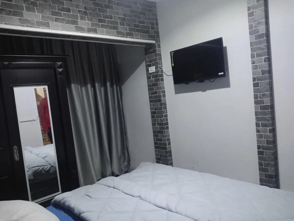 Room, Isis Hotel, Cairo