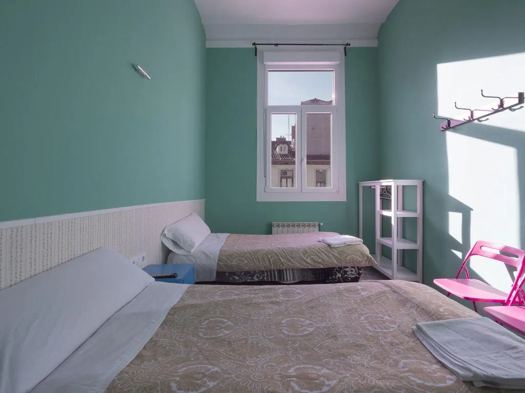 Room, Hostal Apolo Xi, Madrid