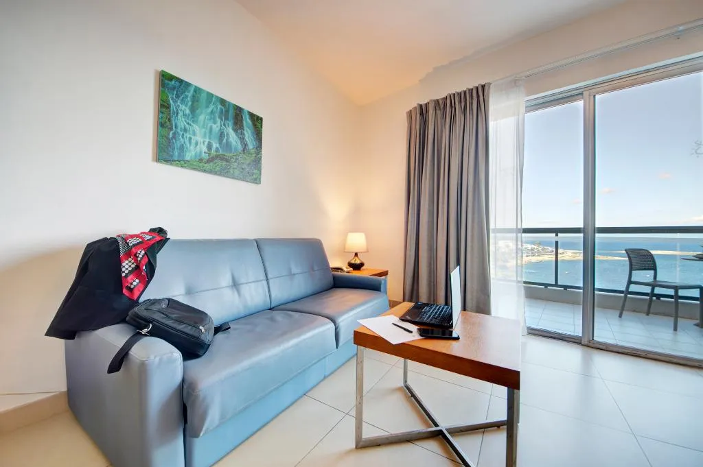 APARTMENT SEA VIEW ONE BEDROOM Room, AX Sunny Coast, Malta