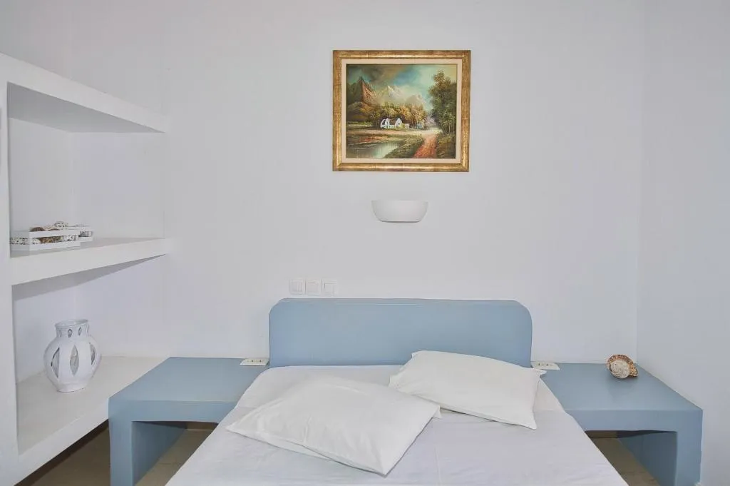 Room, Ira Apartments, Santorini