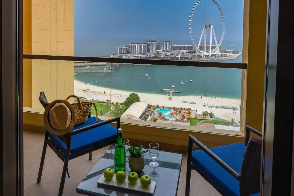 FAMILY ROOM WITH BALCONY Room, Amwaj Rotana-Jumeirah Beach, Dubai