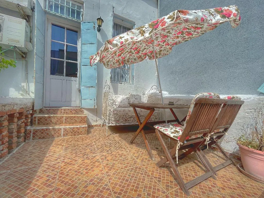Terrace, Eolya Konukevi, Izmir