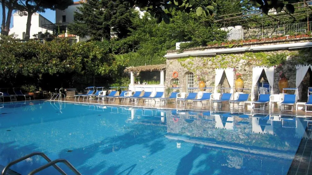 Pool, Giordano, Naples