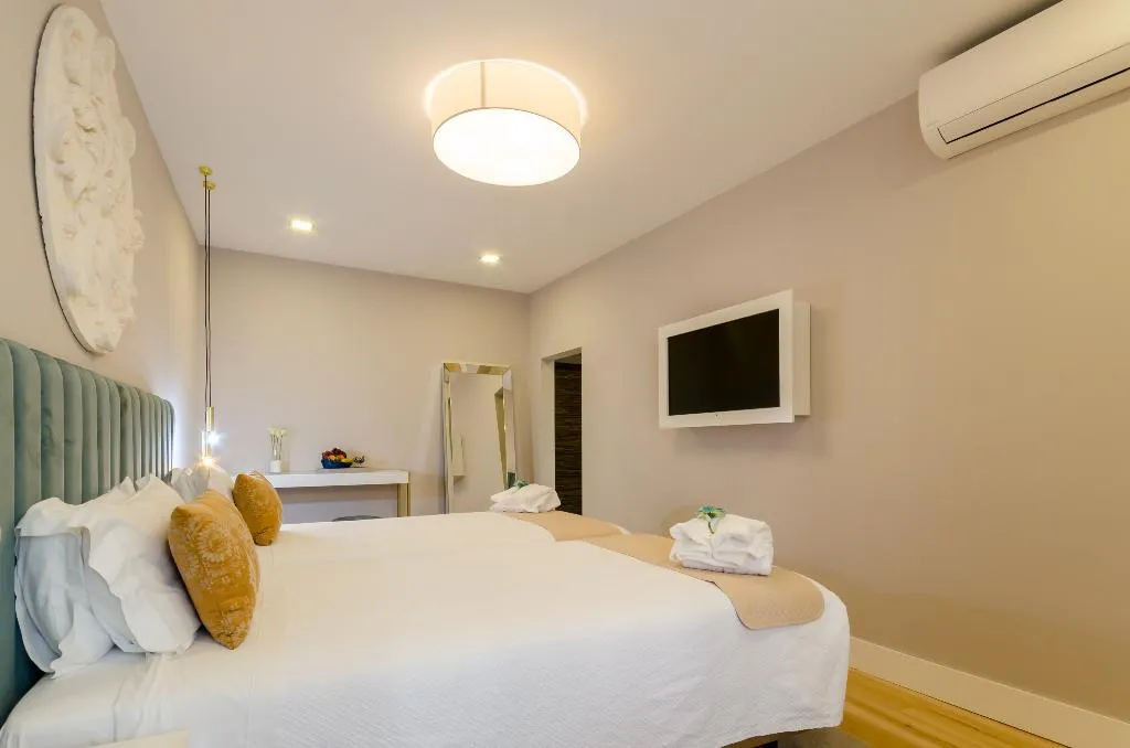 TWIN SUPERIOR Room, Hotel Borges Chiado, Lisbon