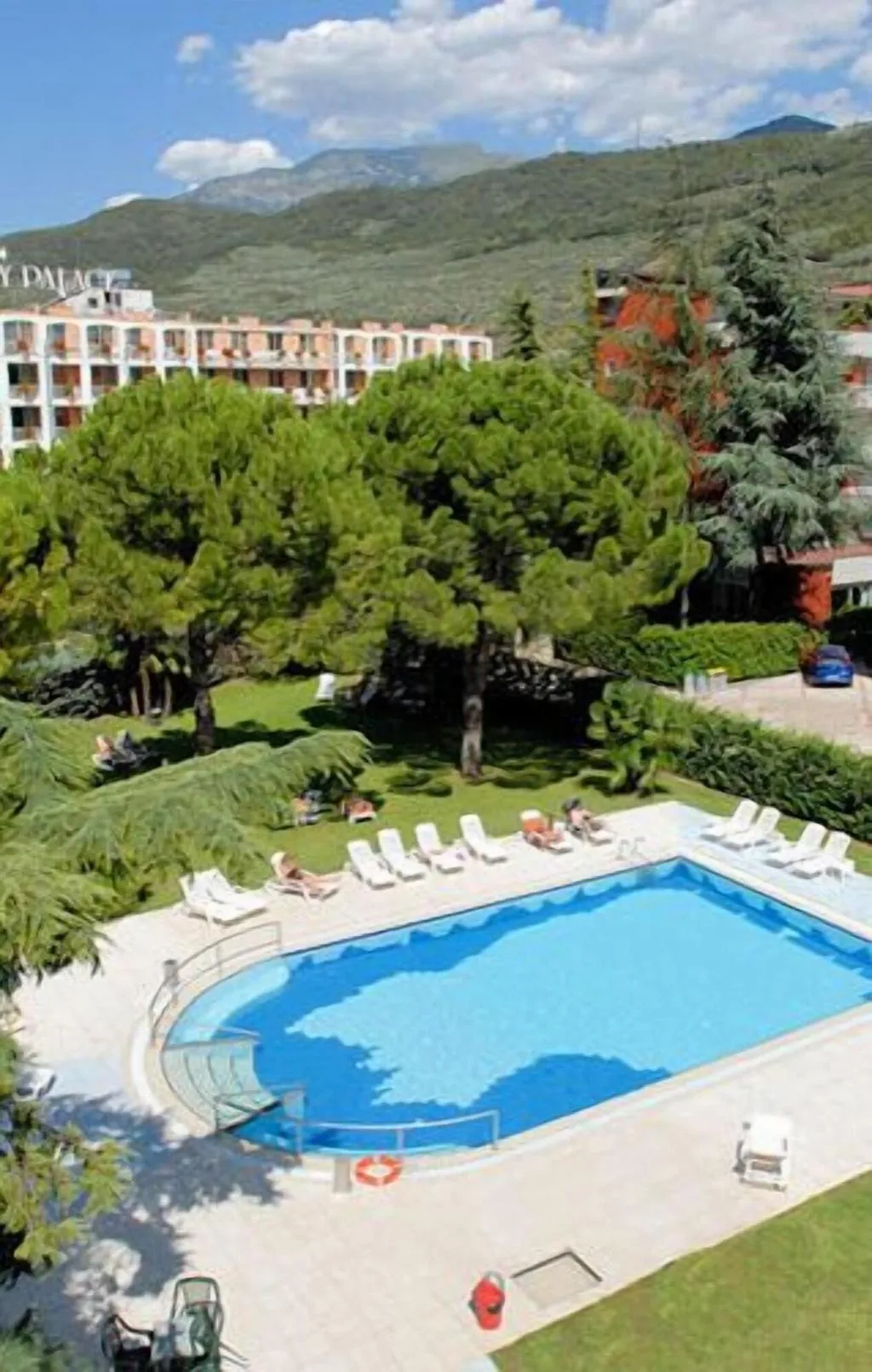 Pool, Gardesana, Milan