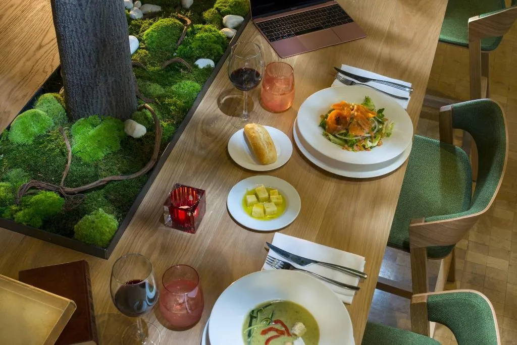 Restaurant, Mirador de Chamartin, Madrid