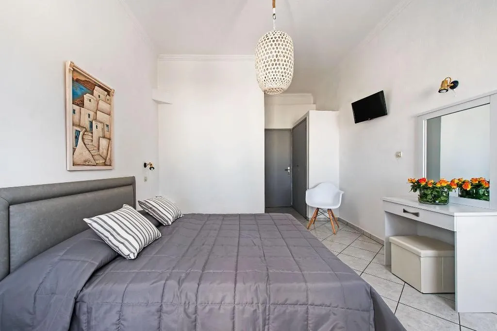 Room, Hotel Eucalyptus, Santorini