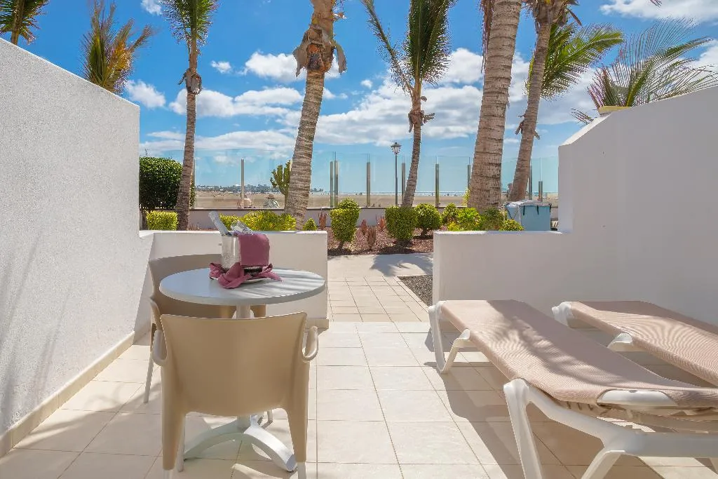 Double or Twin PARTIAL SEA VIEW Room, Las Costas, Lanzarote