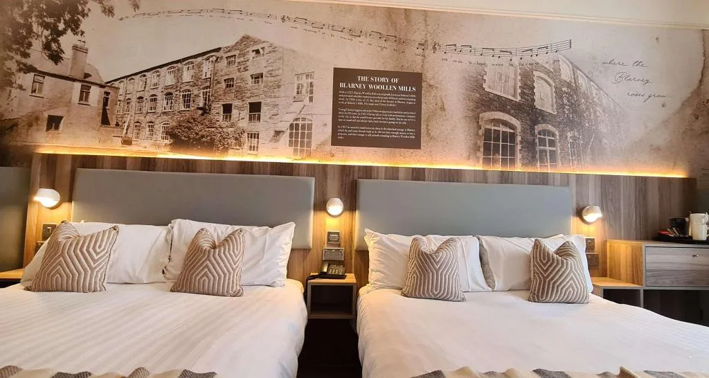 QUADRUPLE CLASSIC Room, Blarney Woollen Mills Hotel BW Signature Col, Cork
