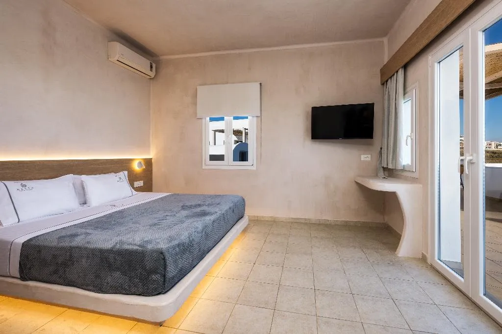 SUITE GRAND Room, Aelia Luxury Suites, Santorini