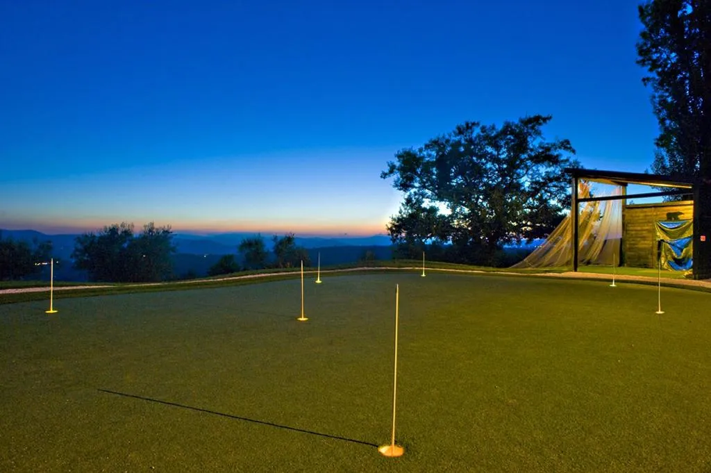 Sports and Entertainment, Nikis Resort, Umbria