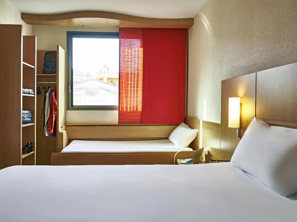 DOUBLE STANDARD Room, Ibis Barcelona Centro (Sagrada Familia), Barcelona