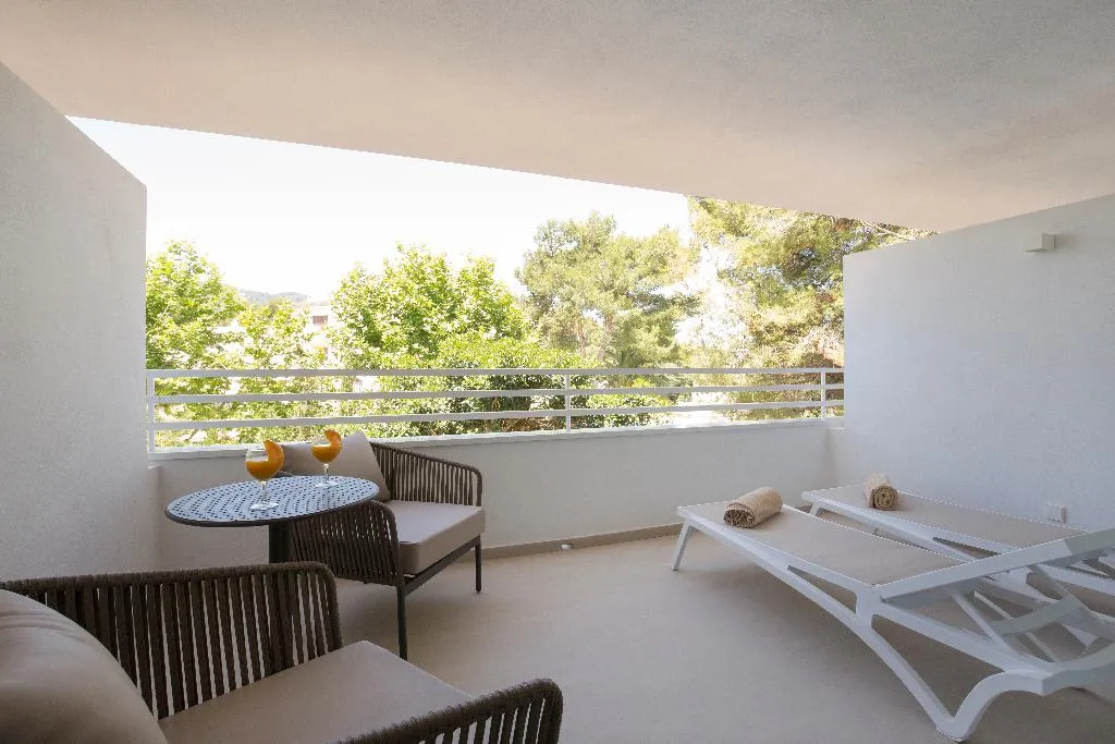 JUNIOR SUITE WITH TERRACE Room, Canyamel Park Hotel & Spa, Majorca