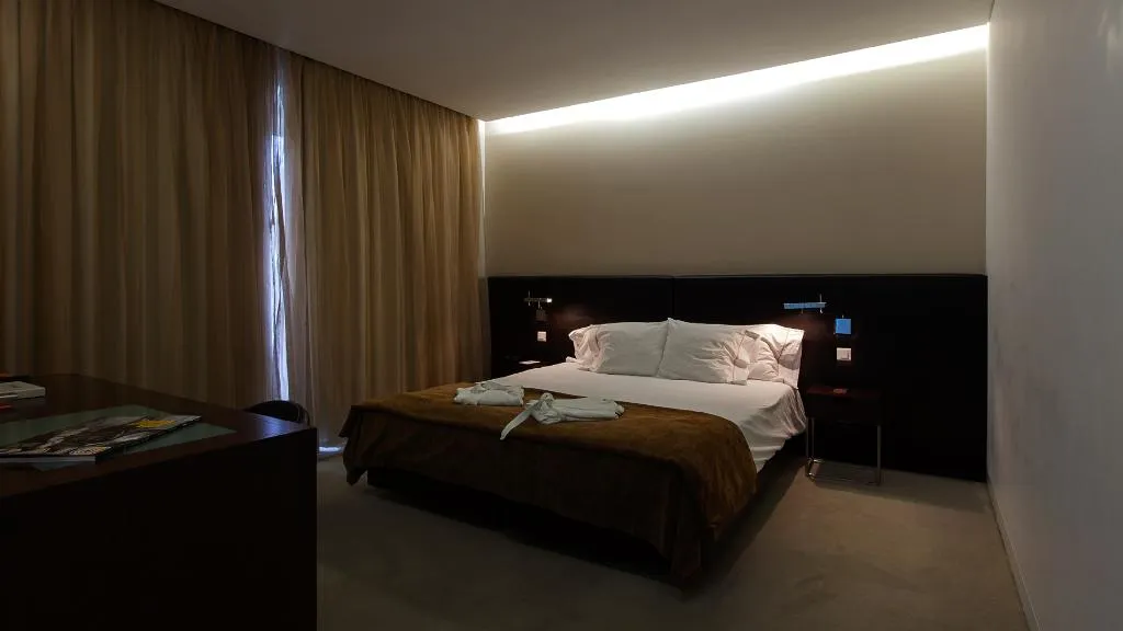 Double or Twin CAPACITY 3 Room, Jerónimos 8, Lisbon