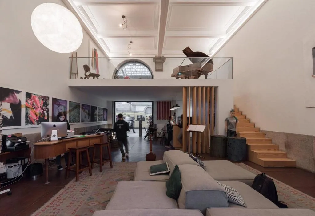 Lobby, The Passenger Hostel, Porto