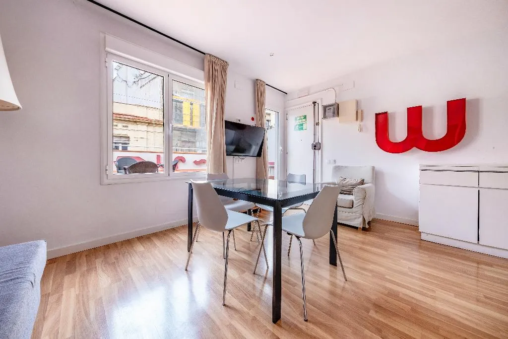 APARTMENT PENTHOUSE Room, Ainb Barcelona Sants Apartments, Barcelona