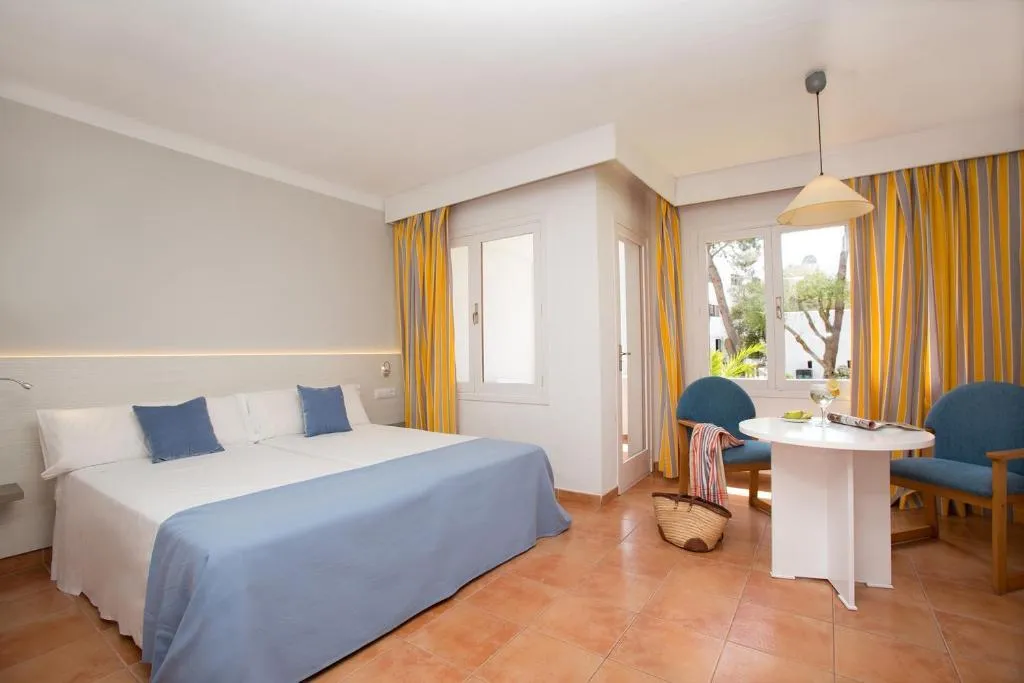 STUDIO WITH BALCONY Room, Gavimar Cala Gran Costa Del Sur, Majorca