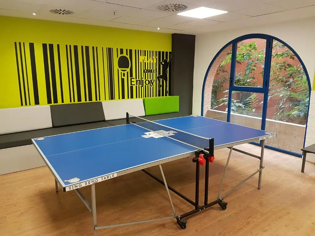 Sports and Entertainment, Albergue Juvenil Colegio Mayor Galileo Galilei, Valencia
