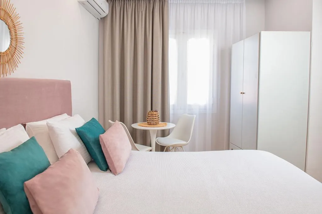 Double or Twin SUPERIOR KING BED Room, Korina Apart Hotel, Corfu