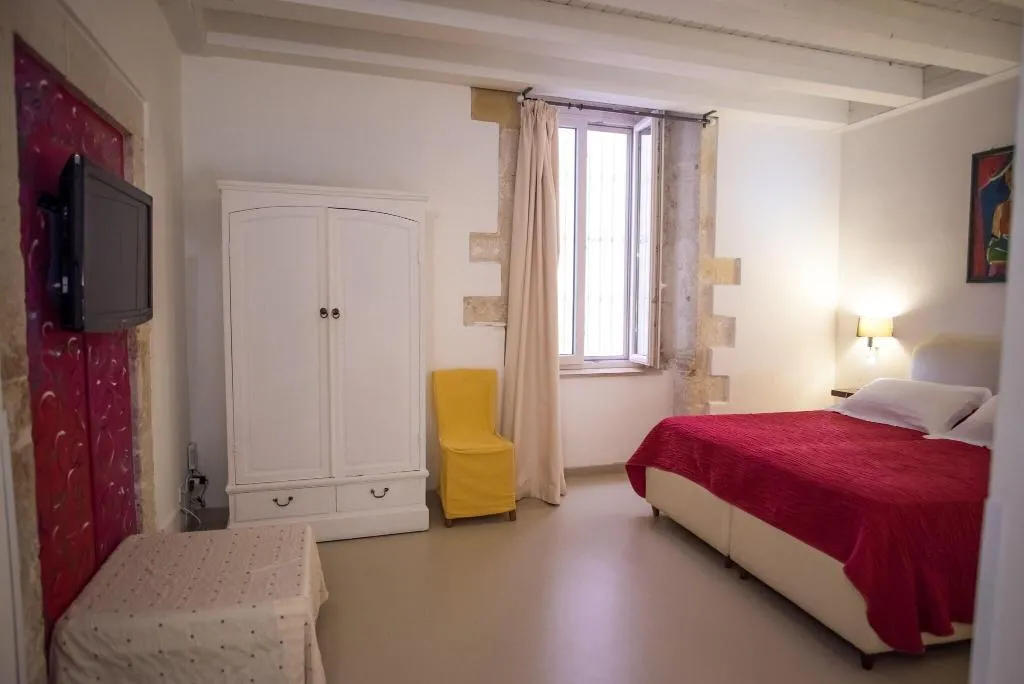 Room, Aretusa Vacanze B&B, Catania