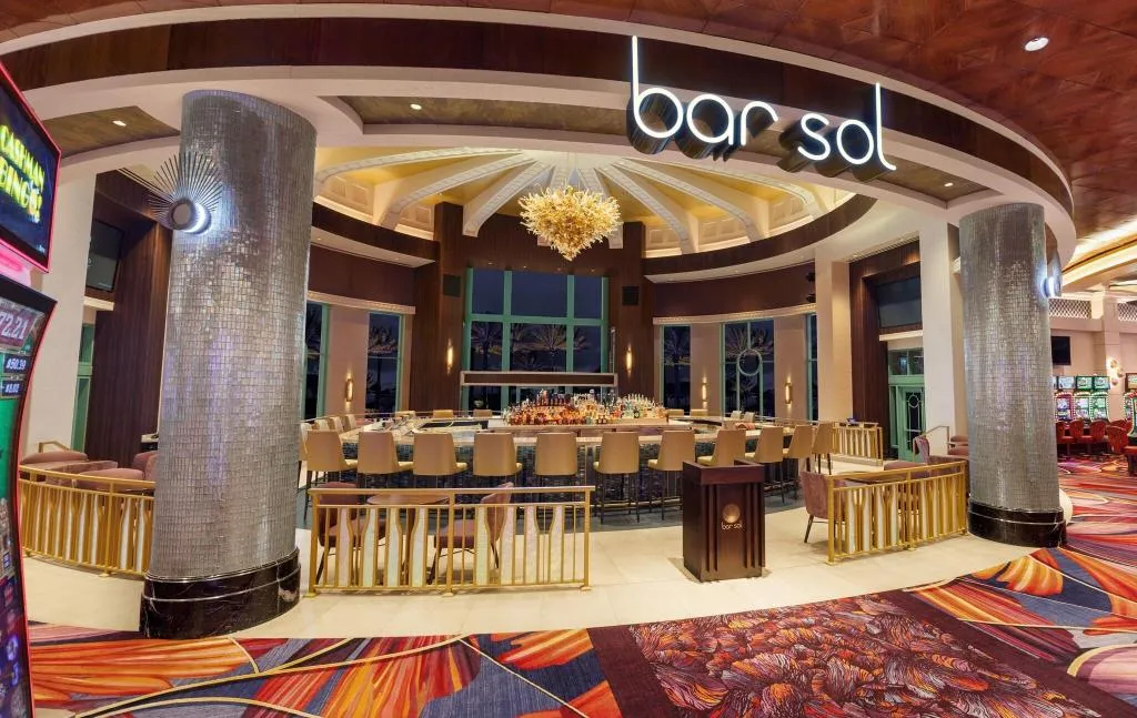 Bar, The Coral at Atlantis, Nassau