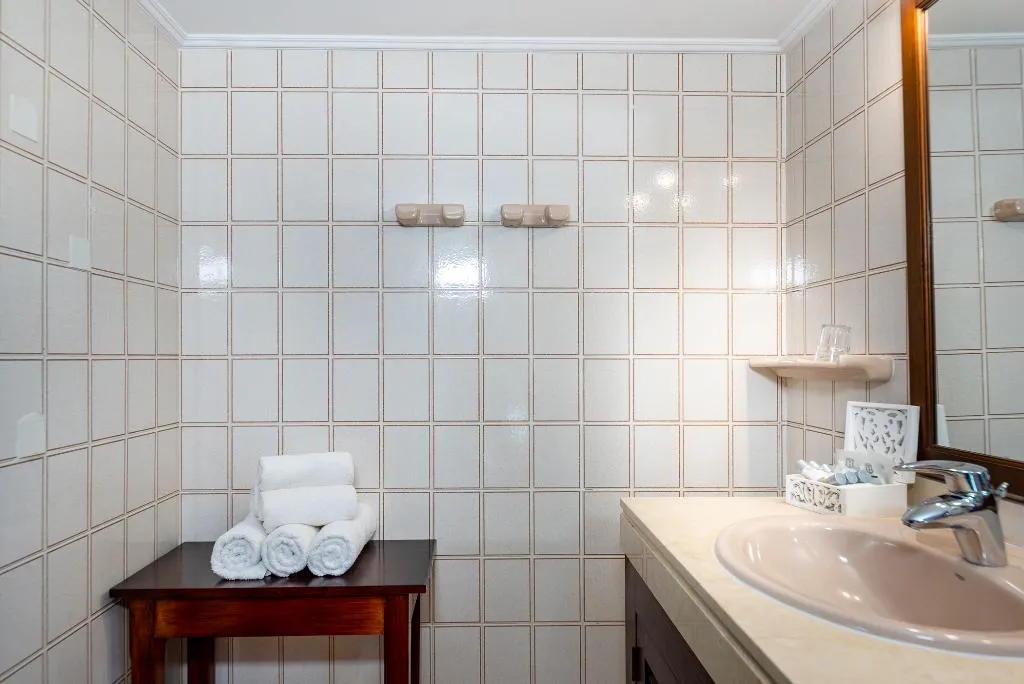 Double or Twin WITH TERRACE Room, Hotel Rural Predio Son Serra, Majorca