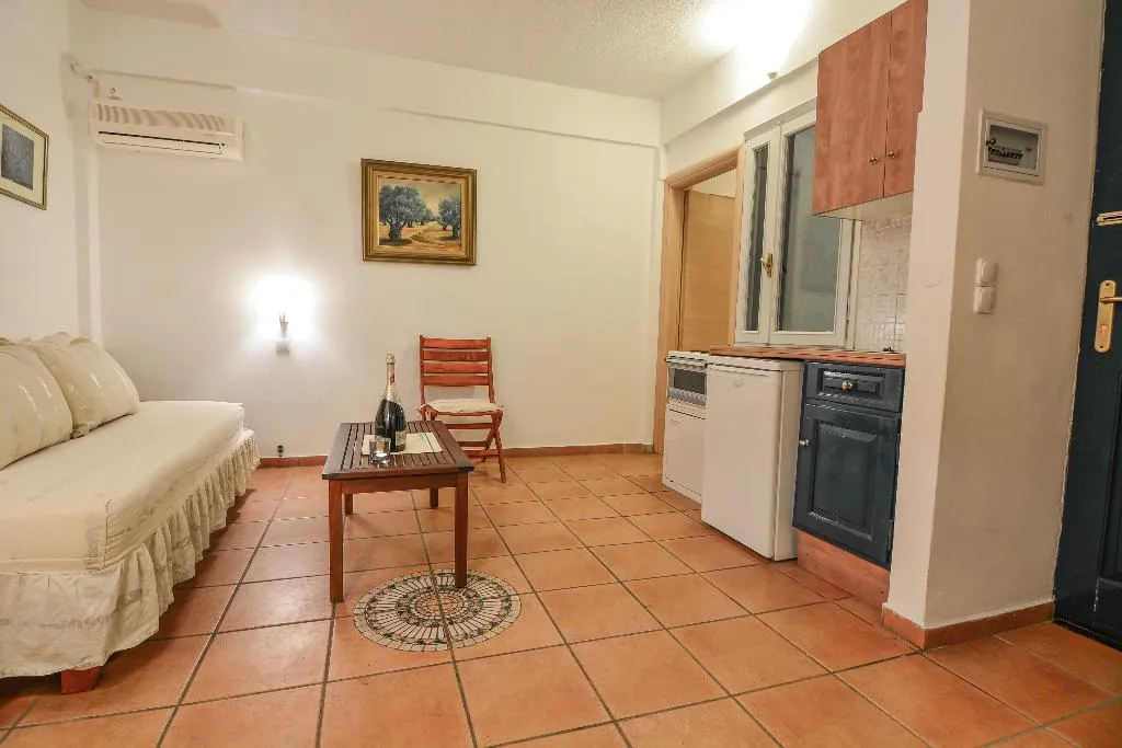 FAMILY ROOM DELUXE TWO BEDROOM Room, Green Village, Athens
