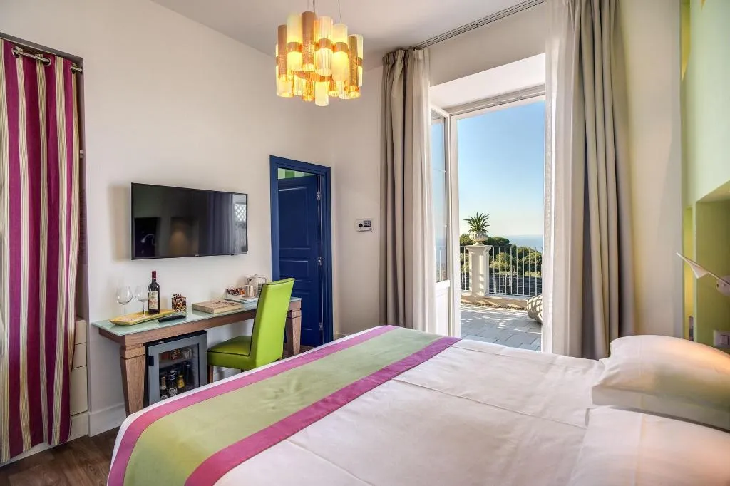 Room, Relais Palazzo del Barone - Adults Only, Naples