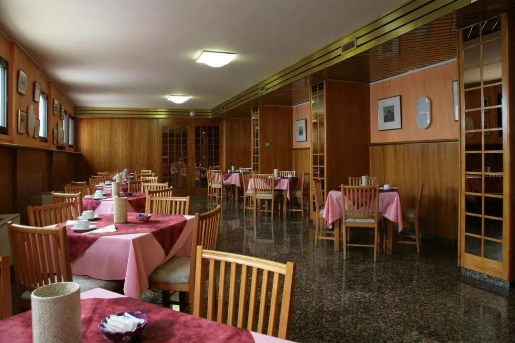 Restaurant, Hotel Longobardo, Milan