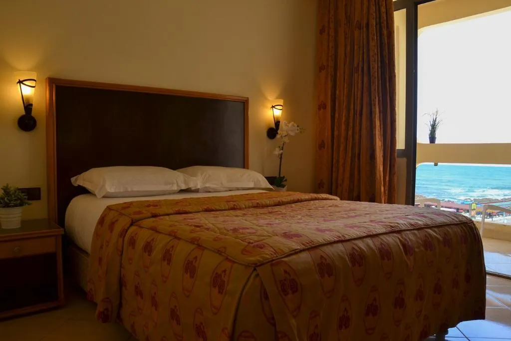 Room, Azur, Casablanca