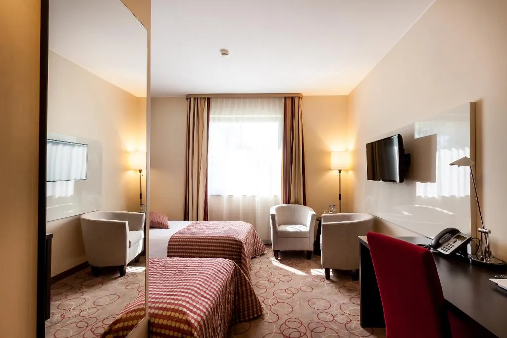 TWIN STANDARD Room, Qubus Hotel Krakow, Krakow