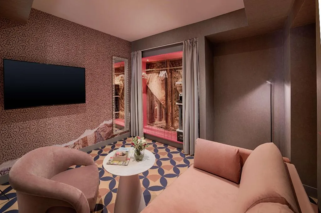 Room, nhow Roma Vittorio Veneto, Rome