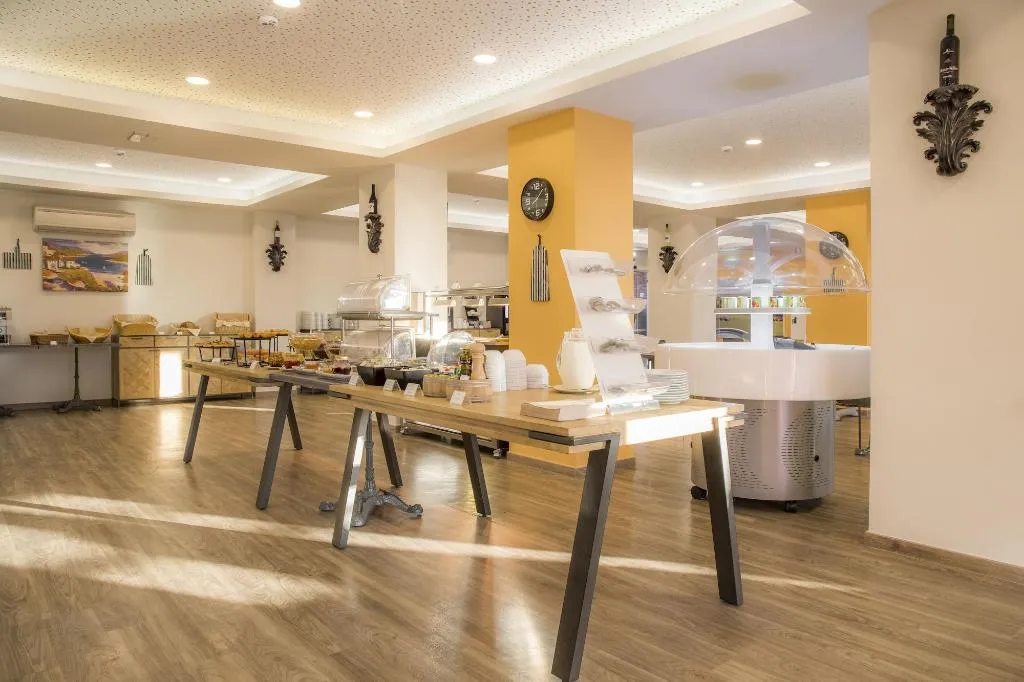 Restaurant, Boavista Golf & Spa - Bela Colina Holidays, Algarve