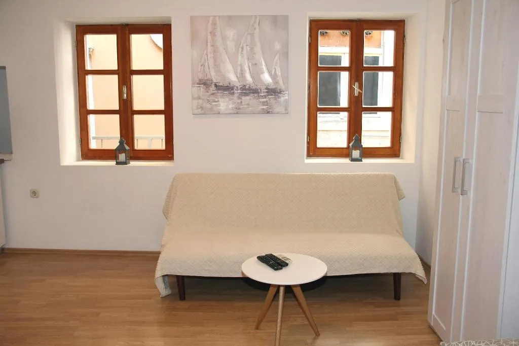 Room, Old Theatre Rooms And Apartments, Split