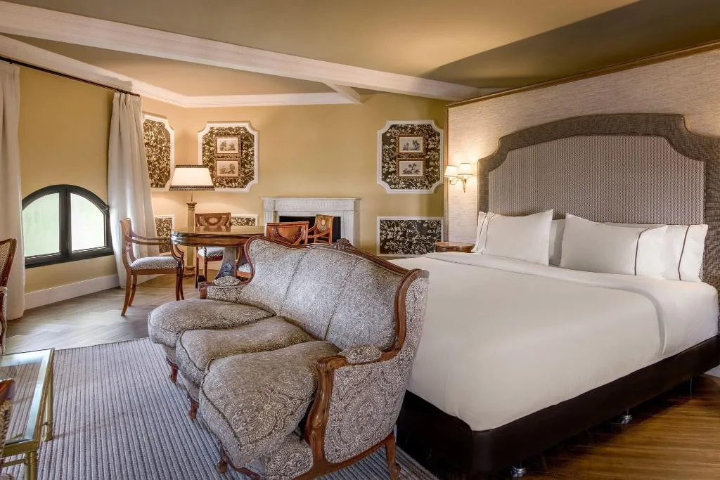 Room, AC Hotel Palacio del Retiro Autograph Collection, Madrid